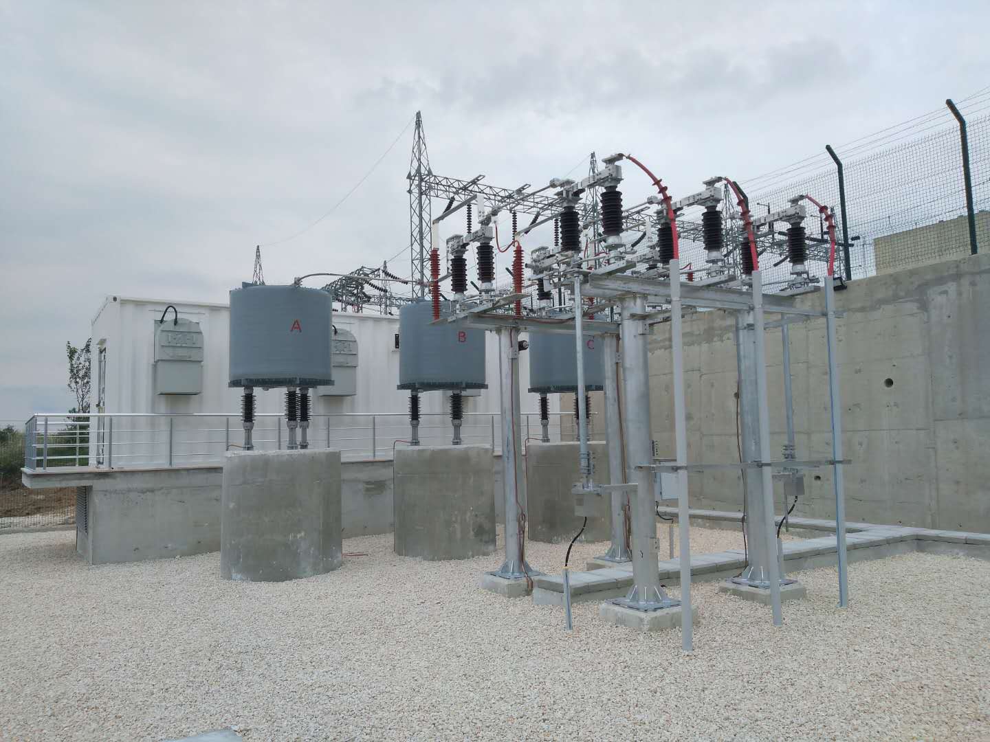 Sinopak 11kV SVG Disejukkan Udara Luaran untuk Permulaan Motor Berat