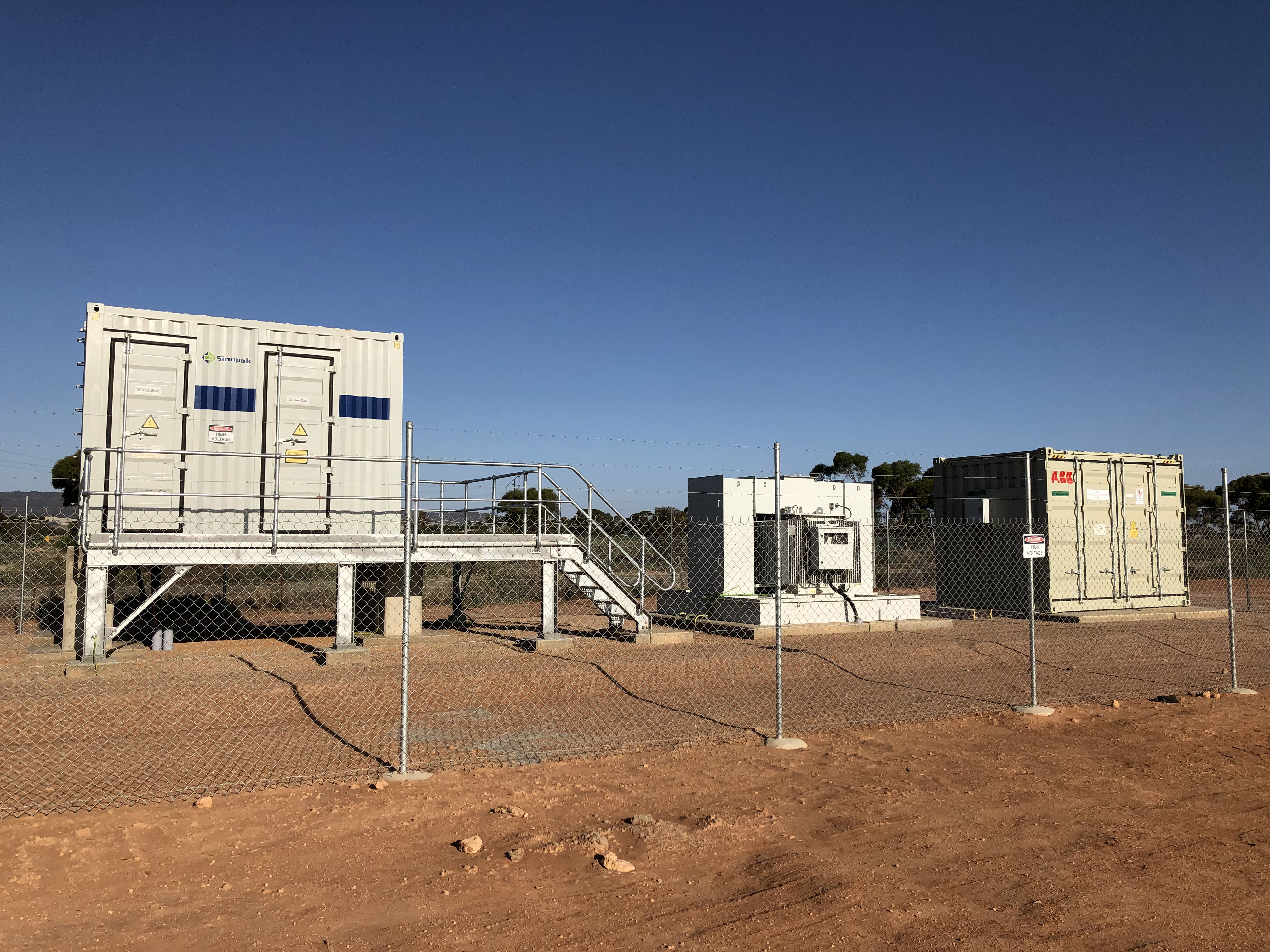 Sinopak 3kV Outdoor Air Cooled STATCOM f&uuml;r PV-Stromerzeugungsstation