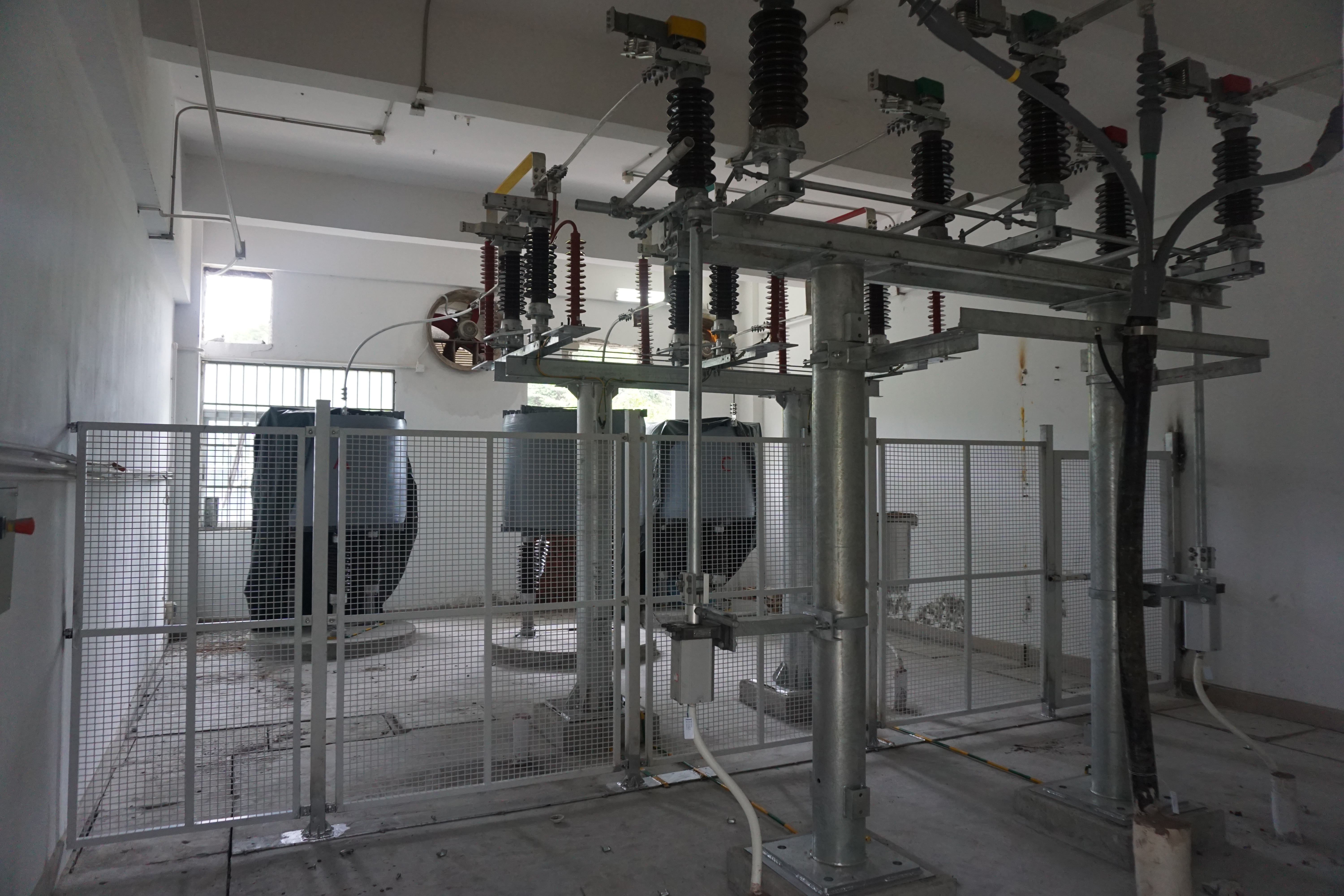 M&aacute;y ph&aacute;t điện tĩnh tĩnh l&agrave;m m&aacute;t bằng kh&ocirc;ng kh&iacute; trong nh&agrave; Sinopak 6kV cho nhấp nh&aacute;y